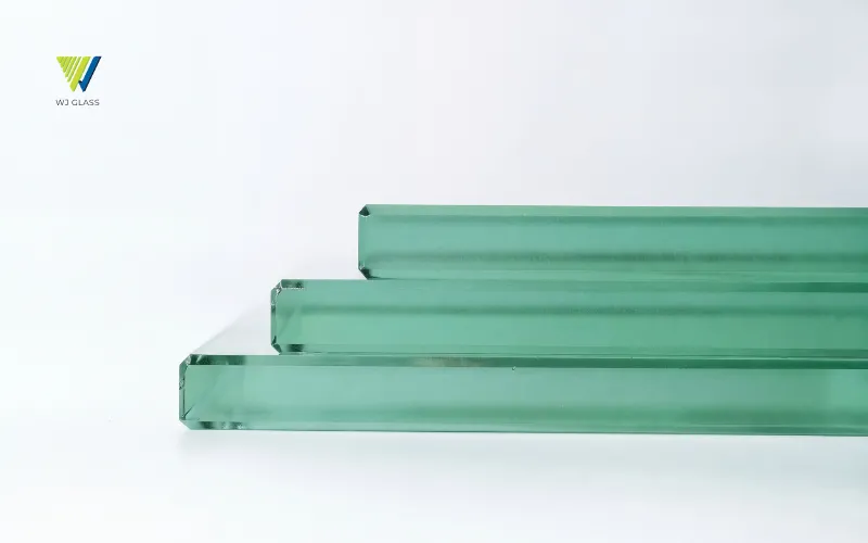 K&iacute;nh cường lực được đ&aacute;nh gi&aacute; cao về độ bền v&agrave; chịu tải tốt